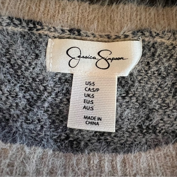 Jessica Simpson Blush Leopard Sweater Size Small - Picture 3 of 5